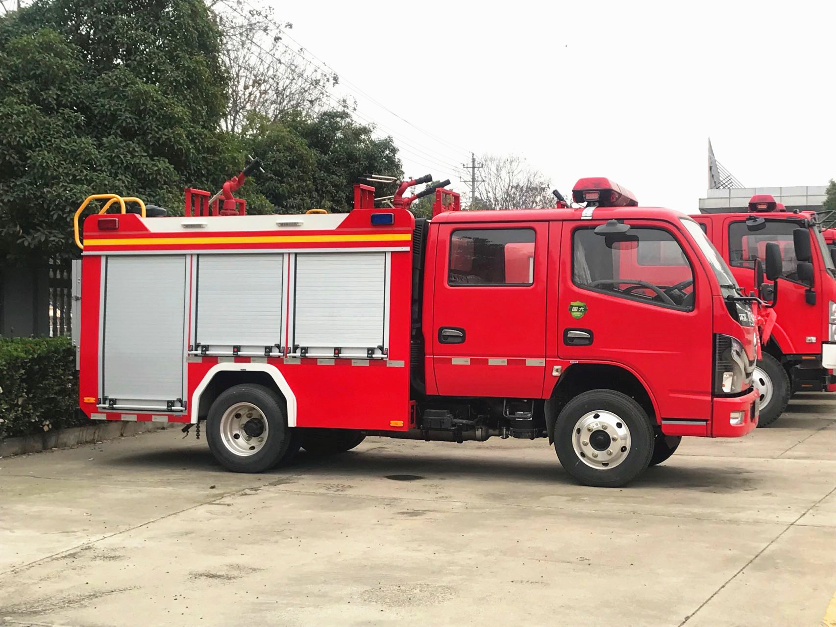 �|�L1���{����^����܇