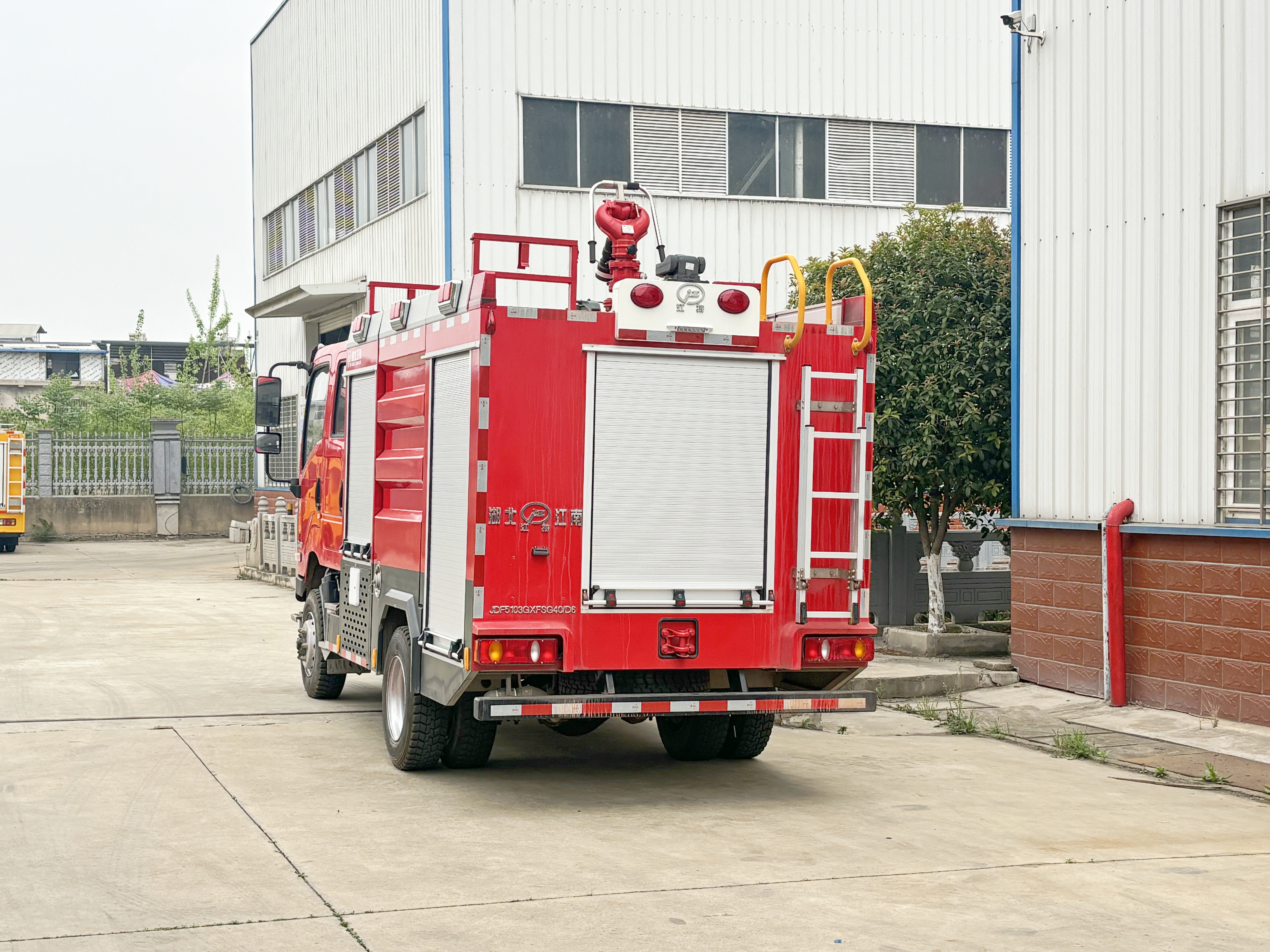 �|�L(f��ng)���(q��)4��ˮ����ĭ����܇(ch��)